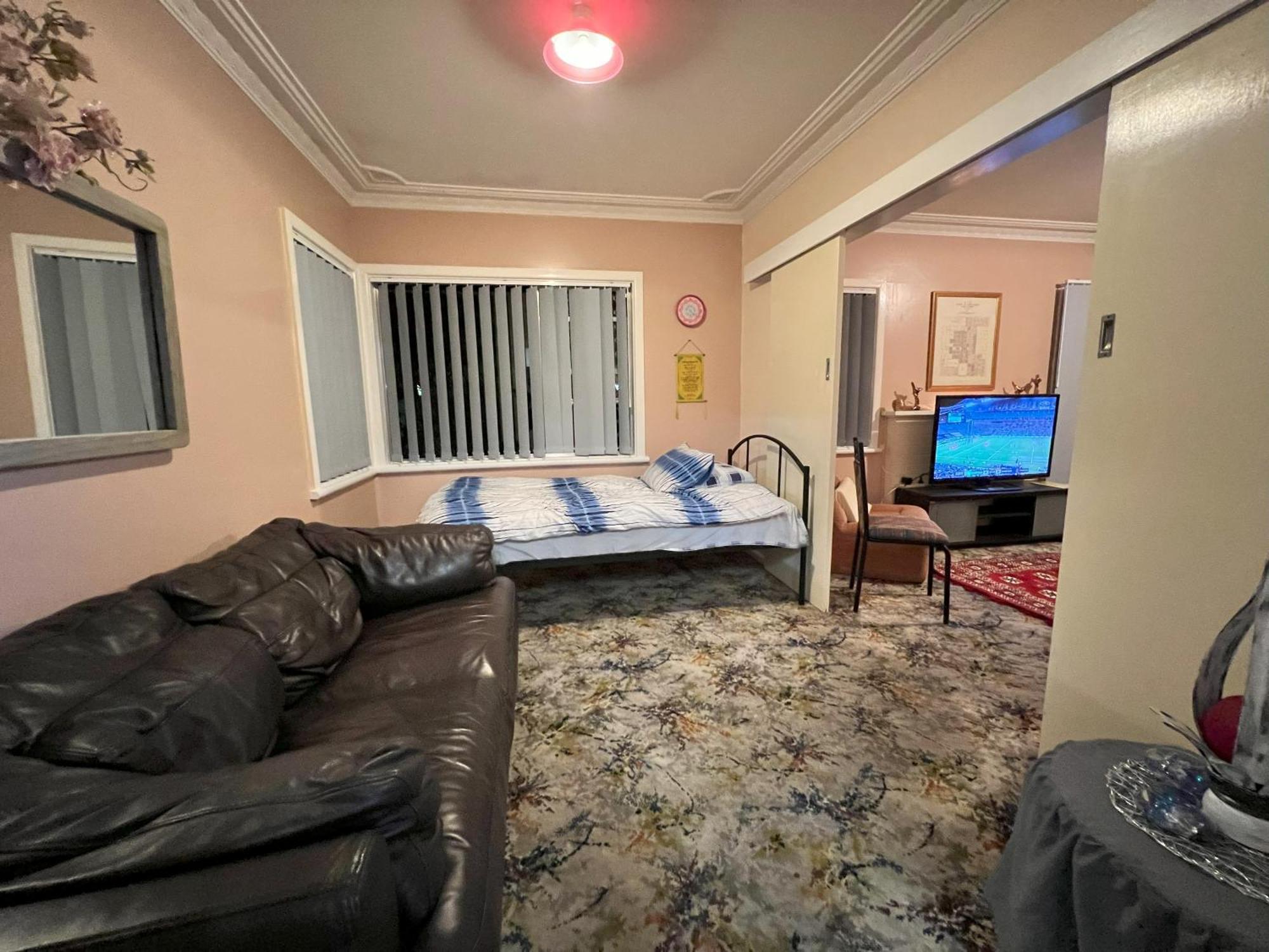 Westside Studio Apartments Armidale Esterno foto