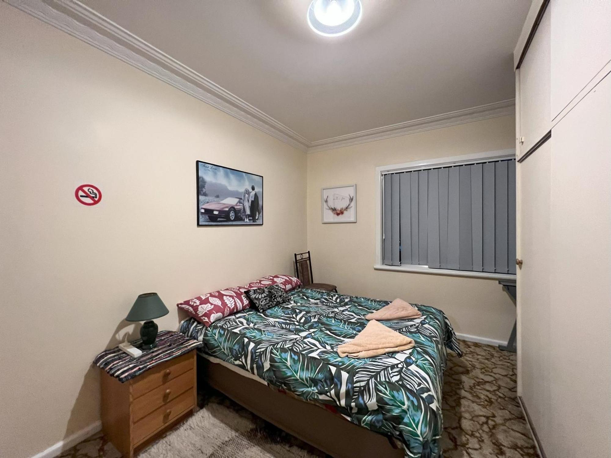 Westside Studio Apartments Armidale Esterno foto