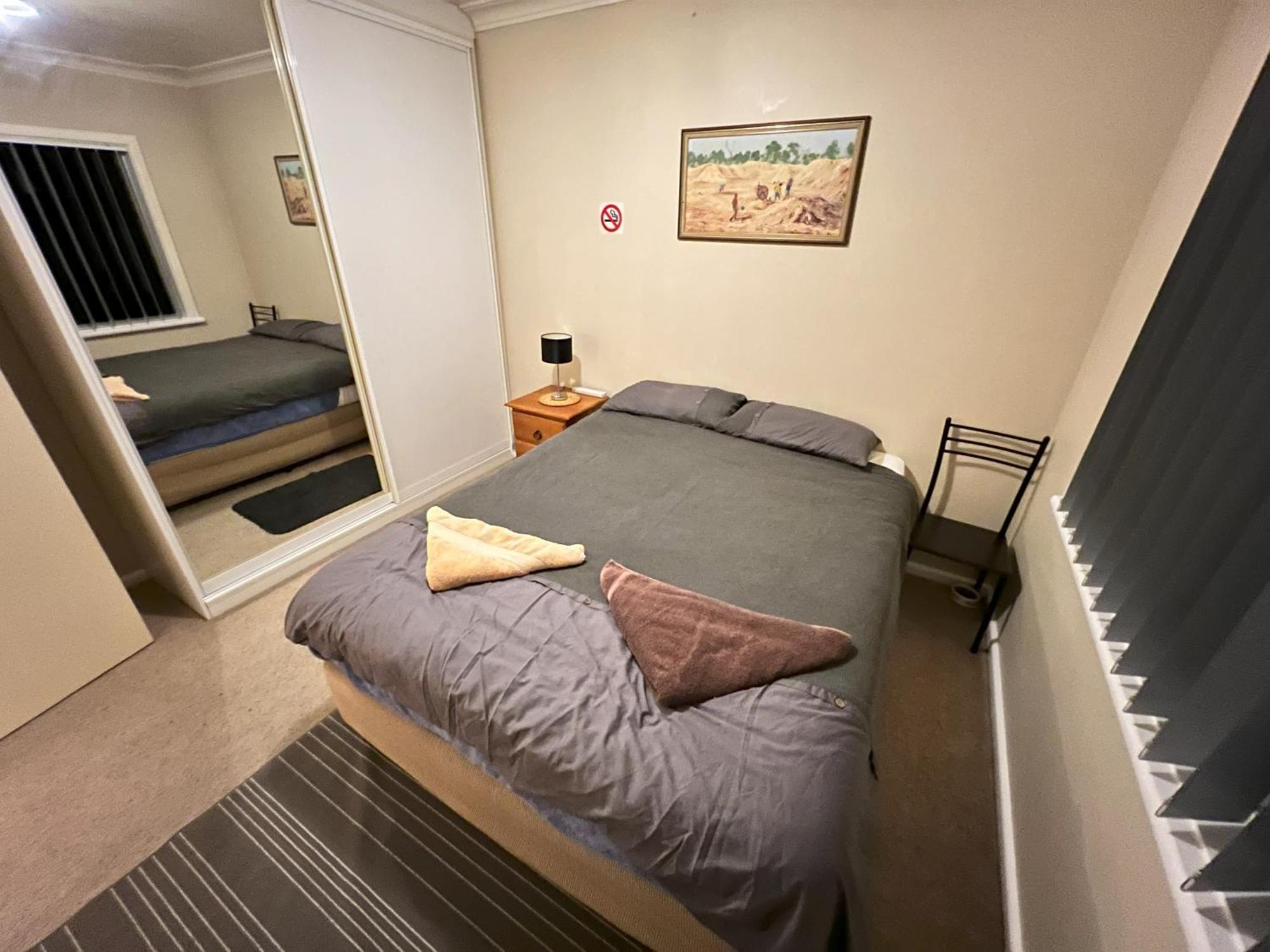 Westside Studio Apartments Armidale Esterno foto