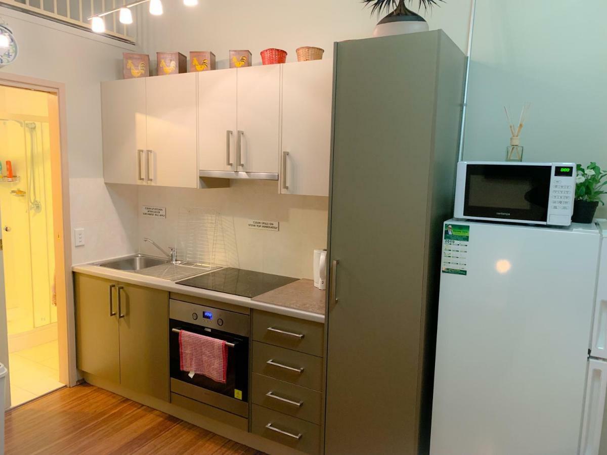 Westside Studio Apartments Armidale Esterno foto